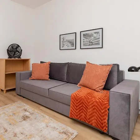 Chrobrego By Renters Apartment *