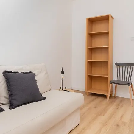 Chrobrego By Renters Apartment *