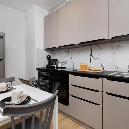 Chrobrego By Renters